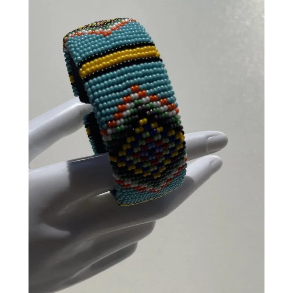 Vintage Handmade Navajo Indian Beaded Bracelet White Blue Red Yellow Sz 7.5”